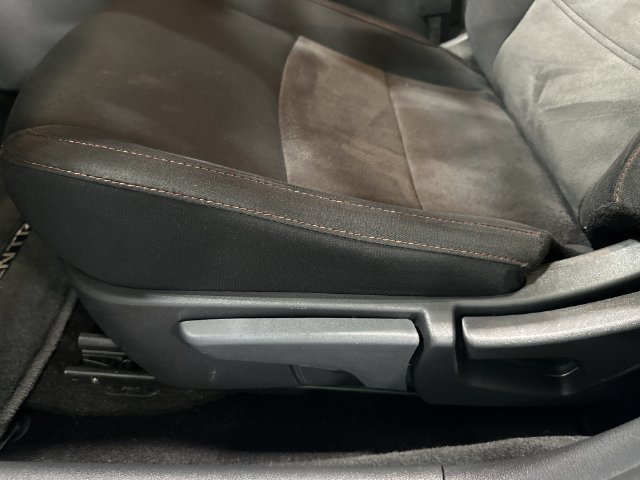 Used 2024 Nissan Sentra SR FWD image 18