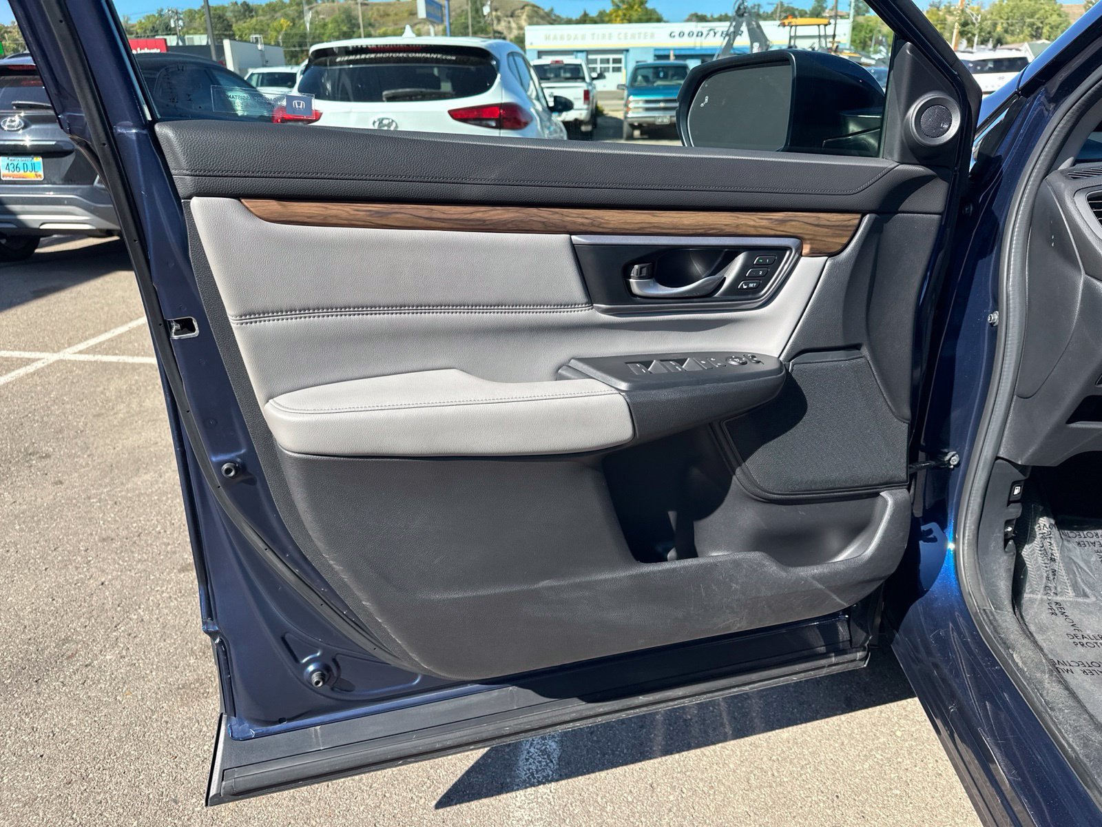 Used 2017 Honda CR-V EX-L image 17