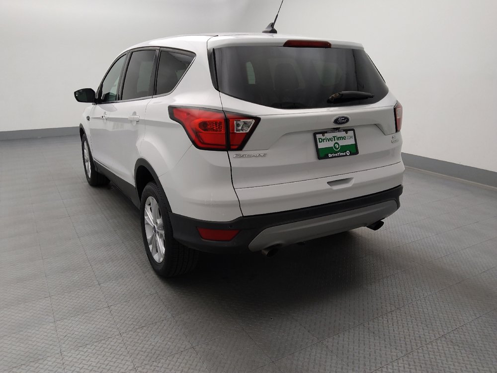 Used 2019 Ford Escape SE FWD image 6