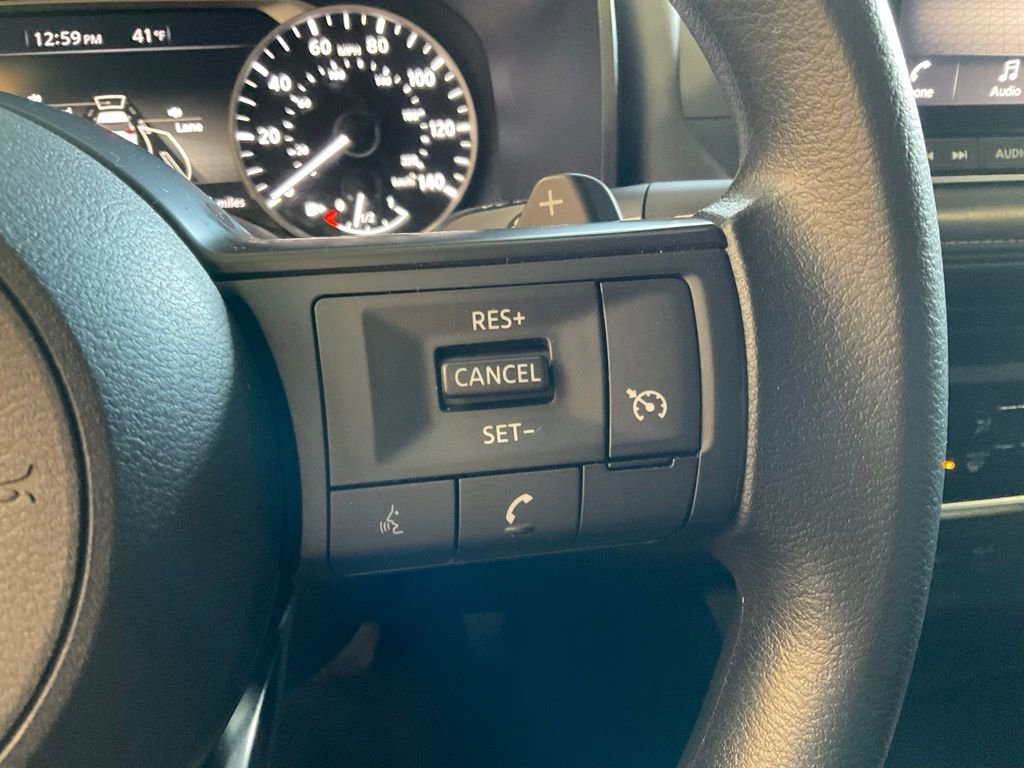 Used 2024 Nissan Rogue S image 13