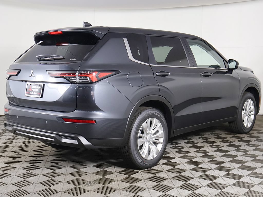 New 2026 Mitsubishi Outlander ES AWD/4WD image 10