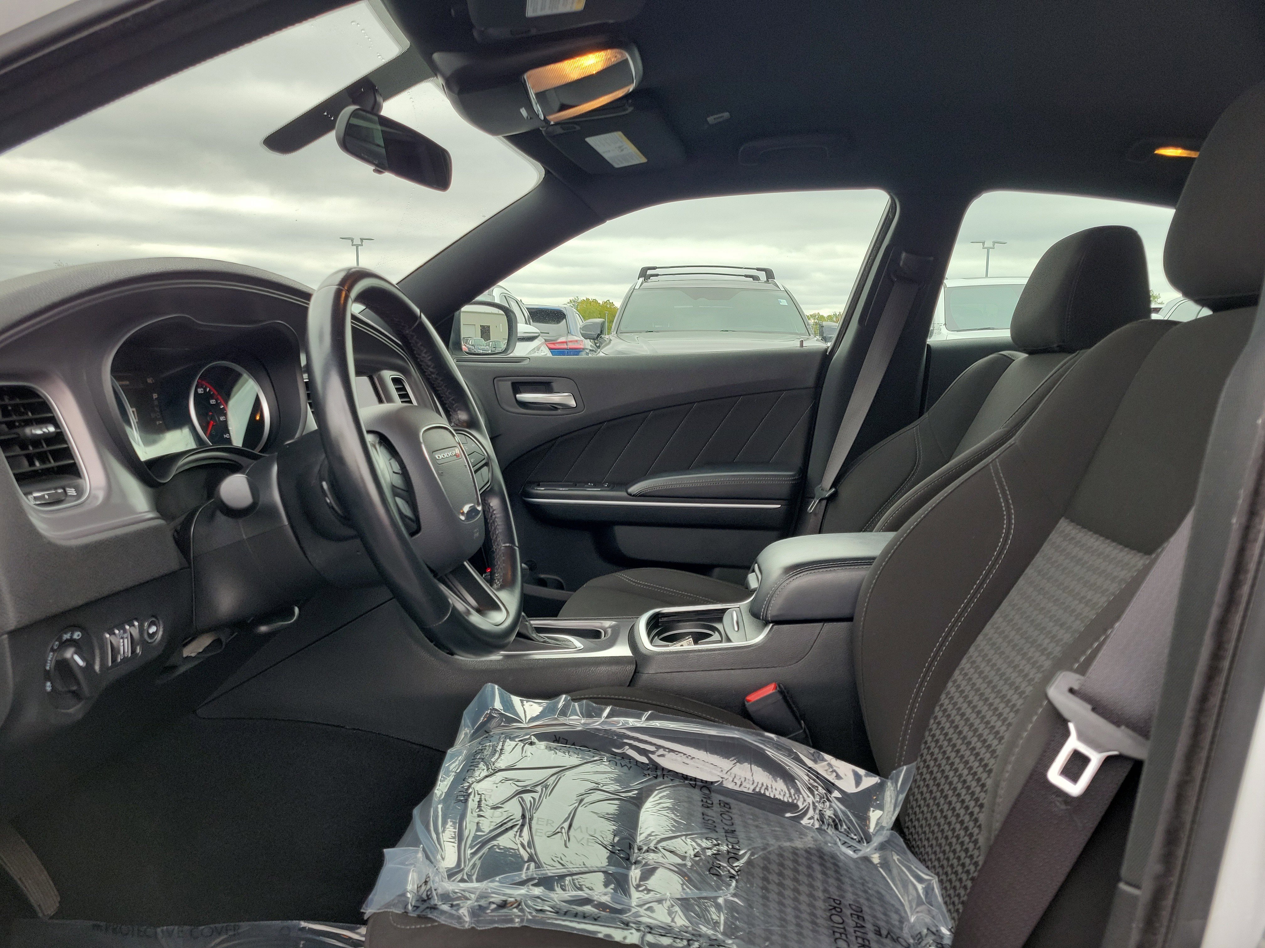 Used 2023 Dodge Charger SXT image 15