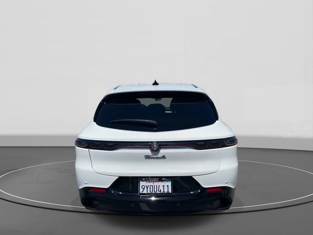 Used 2025 Alfa Romeo Tonale w/ Premium Package AWD/4WD image 5