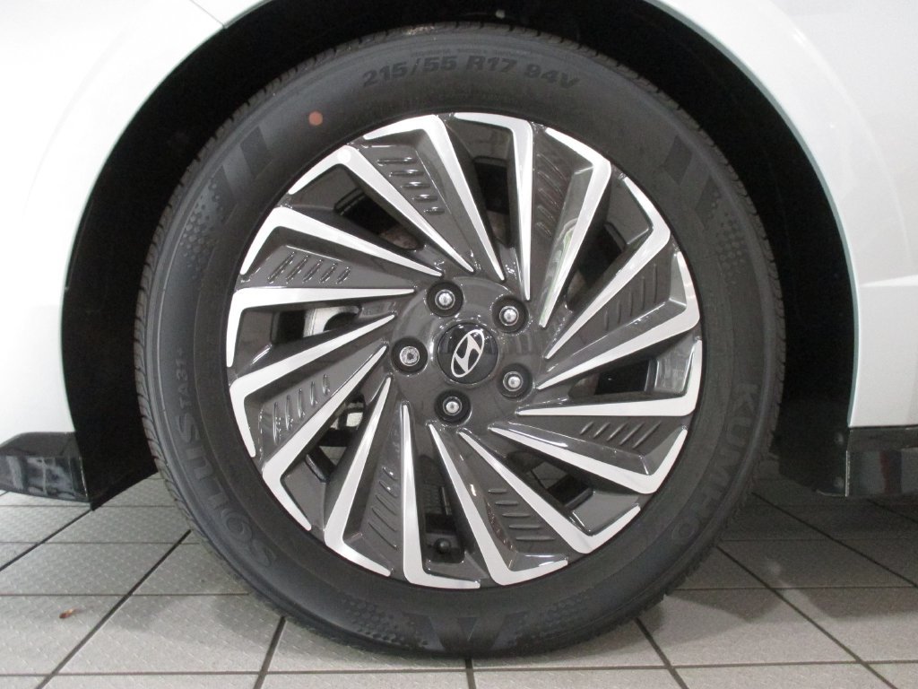 New 2025 Hyundai Sonata SEL FWD image 13
