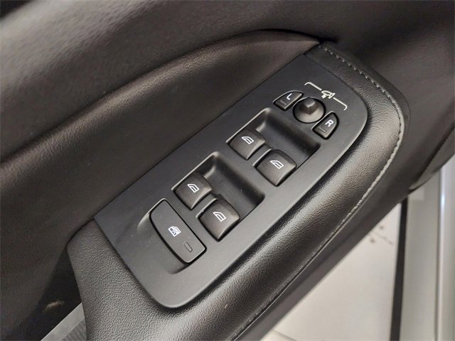 Used 2024 Volvo S60 B5 Core image 23