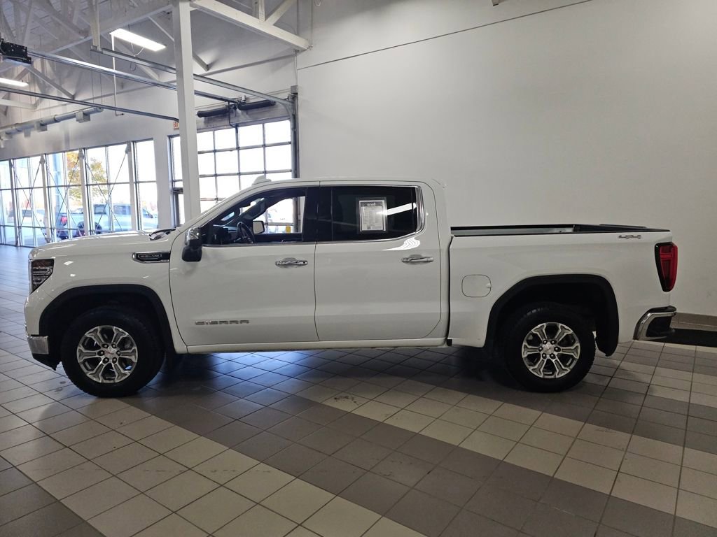 Used 2024 GMC Sierra 1500 SLT image 2