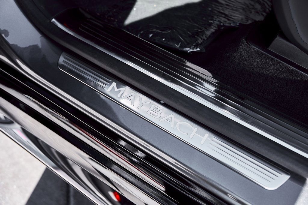 Used 2025 Mercedes-Benz Maybach GLS 600 4MATIC image 38