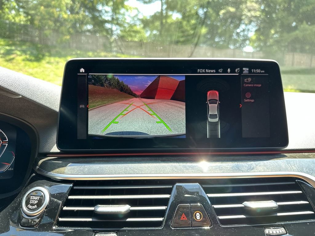 Used 2022 BMW 540i xDrive w/ M Sport Package image 42