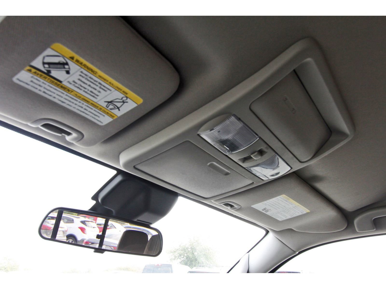 Used 2022 Nissan Frontier SV image 25