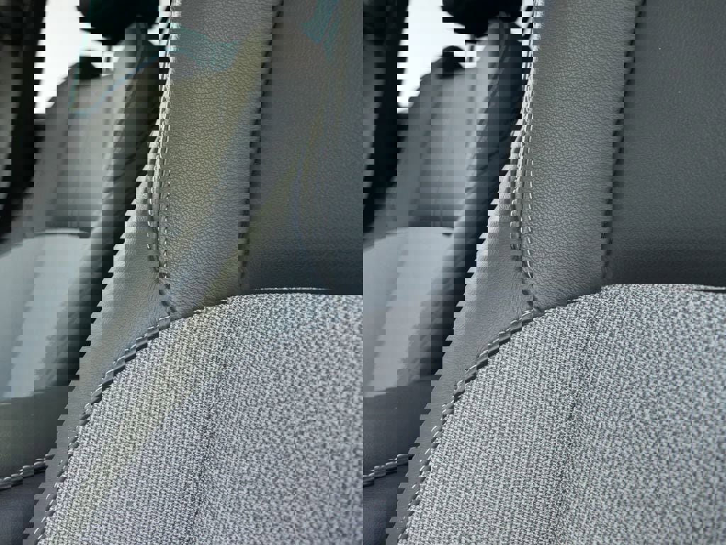 Used 2025 Toyota Corolla XSE image 13