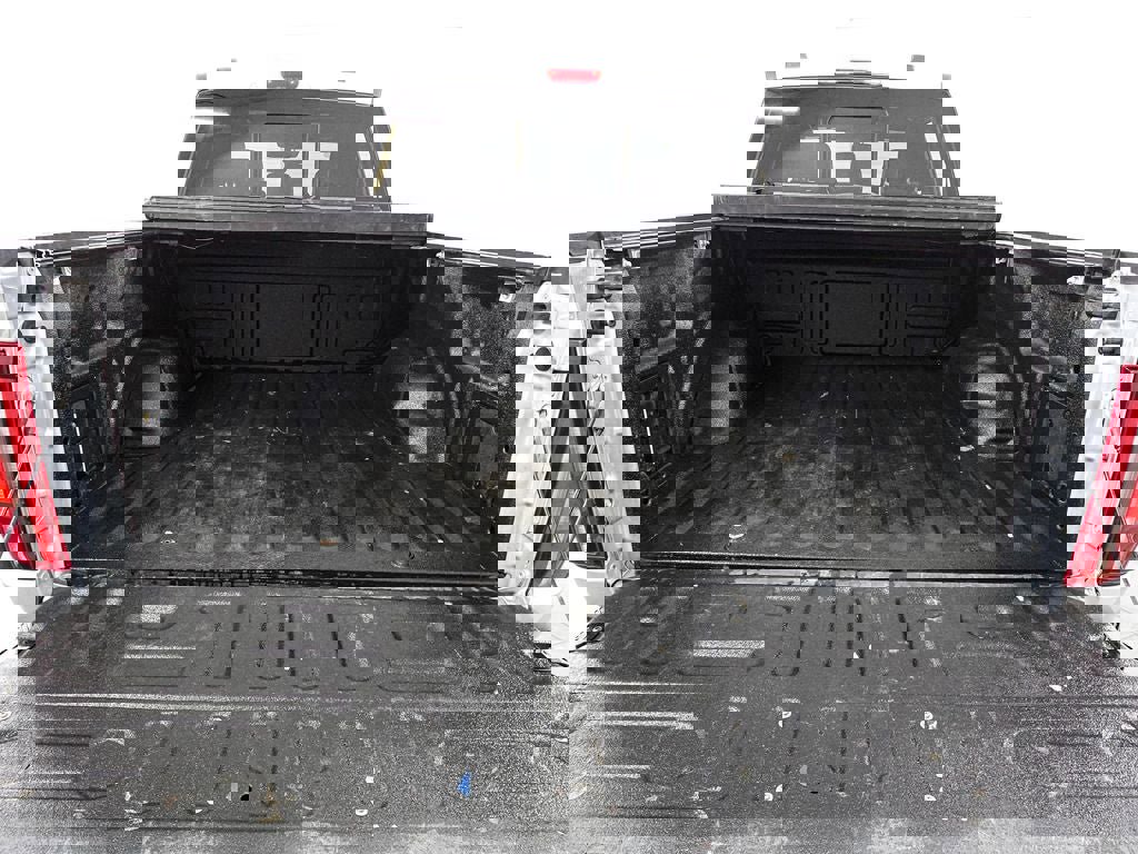 Used 2024 Ford F150 Lariat w/ Equipment Group 502A High image 28