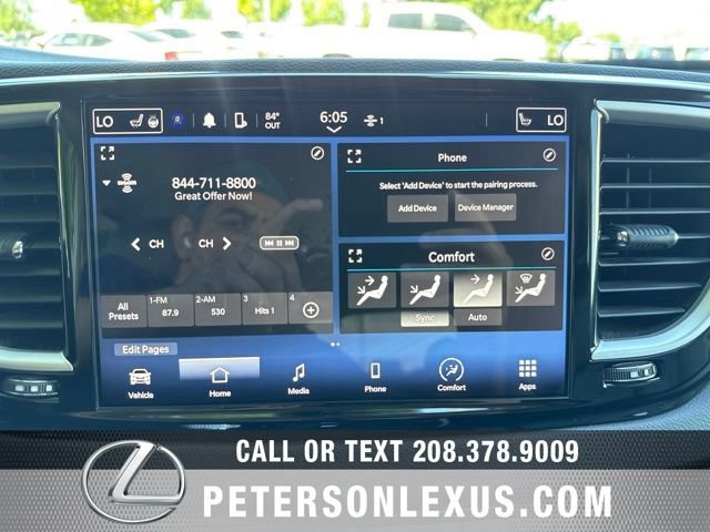 Used 2023 Chrysler Pacifica Touring-L FWD image 15