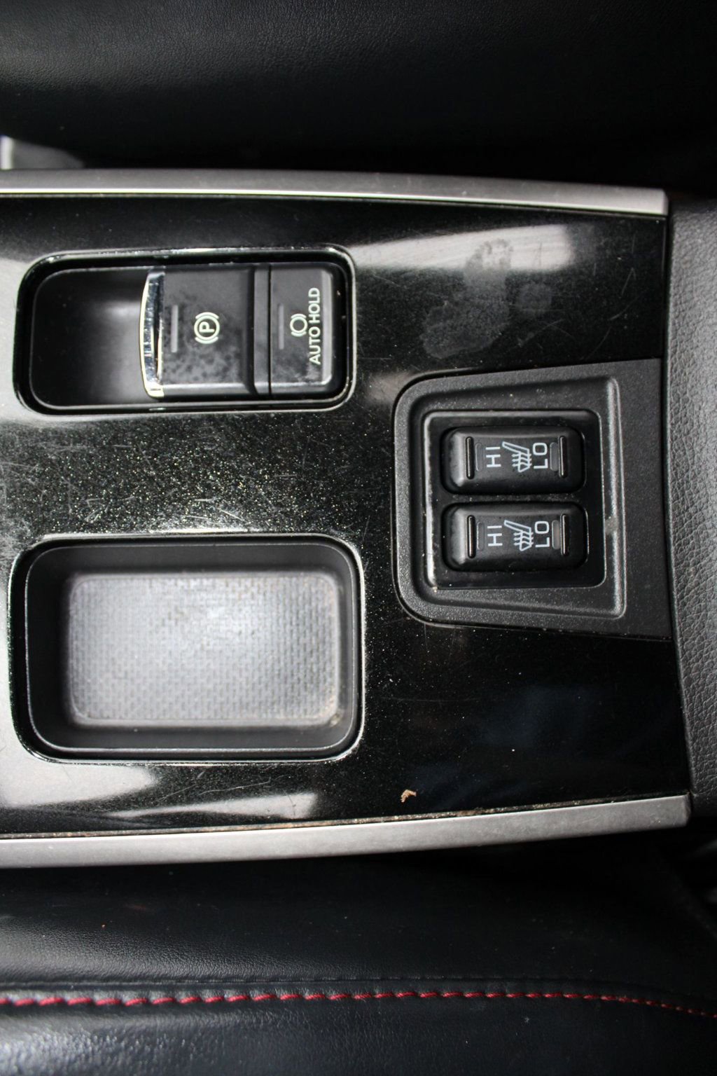 Used 2020 Mitsubishi Outlander LE image 34