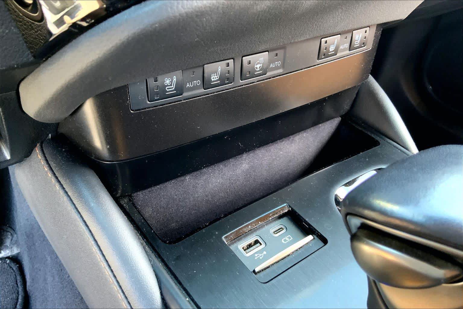 Certified 2024 Lexus ES 350 w/ Premium Package FWD image 36