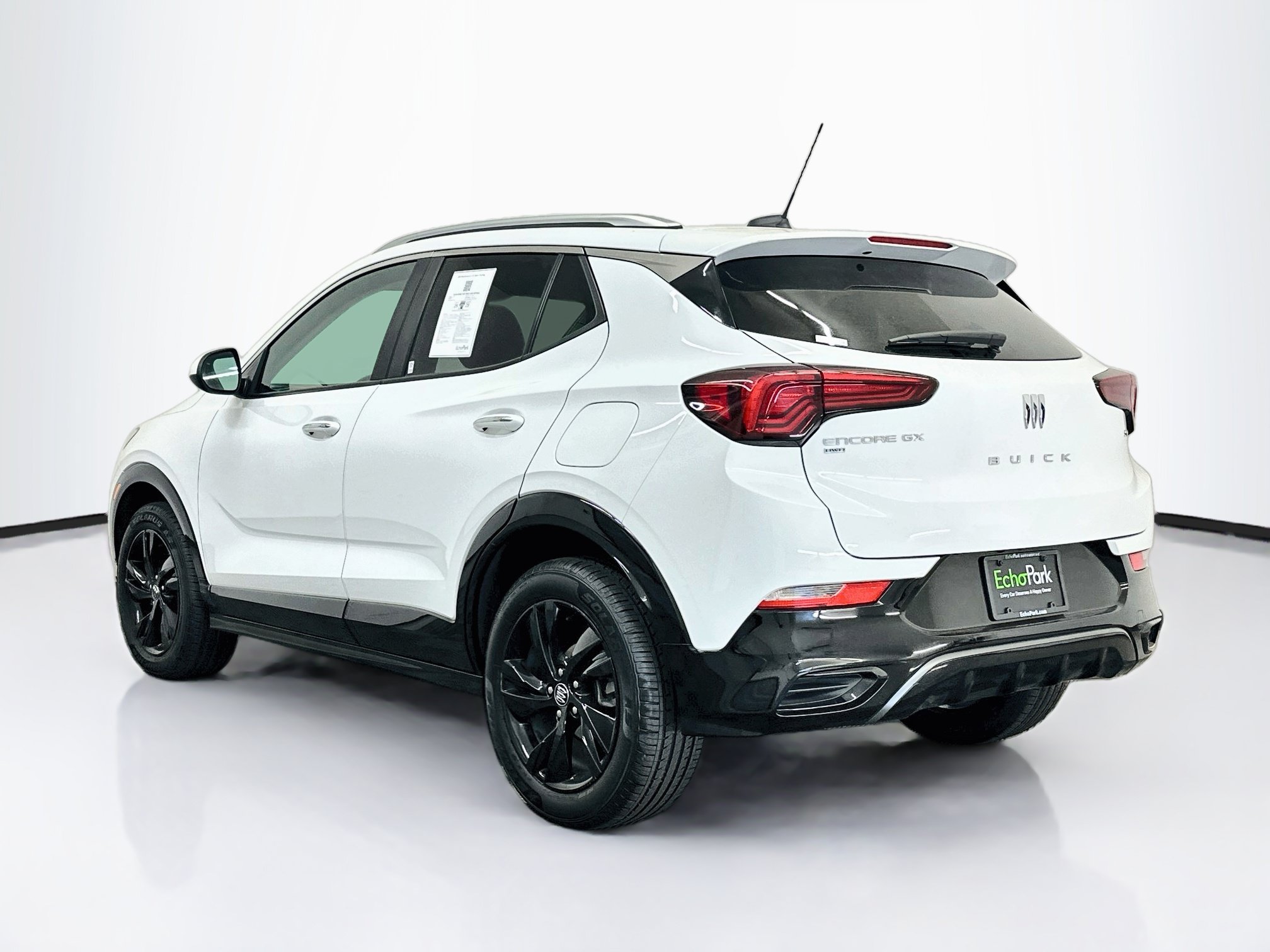 Used 2024 Buick Encore GX Sport Touring AWD/4WD image 5