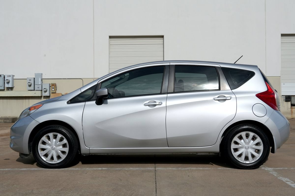 Used 2015 Nissan Versa Note SV FWD image 14