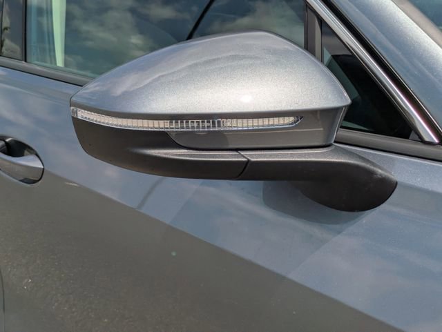 New 2026 Volkswagen Tiguan SE FWD image 12