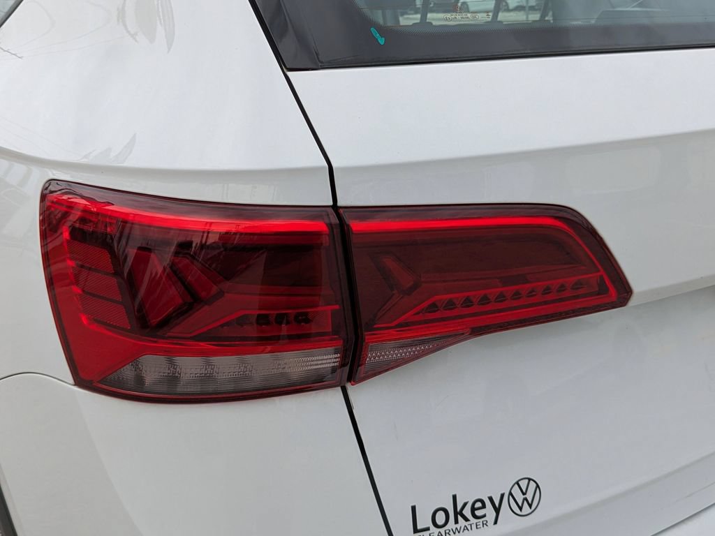 Certified 2023 Volkswagen Taos S FWD image 8