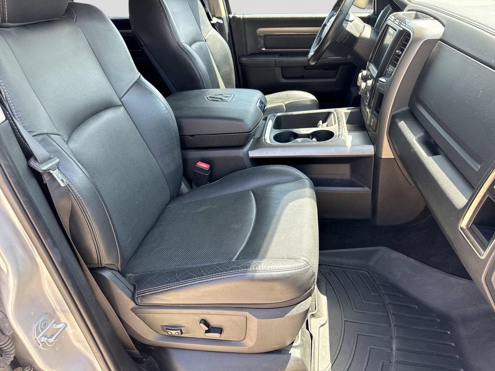 Used 2016 RAM 1500 Sport AWD/4WD image 25