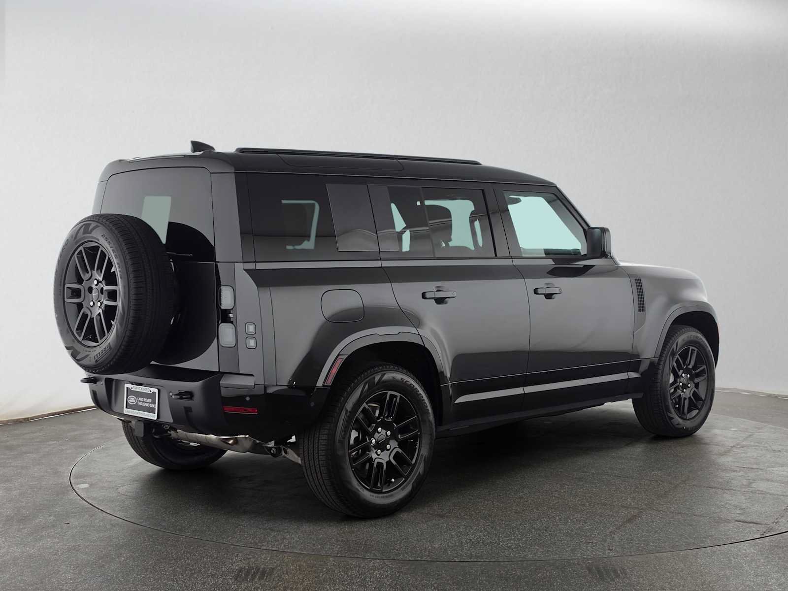 New 2026 Land Rover Defender 110 X-Dynamic SE AWD/4WD image 5