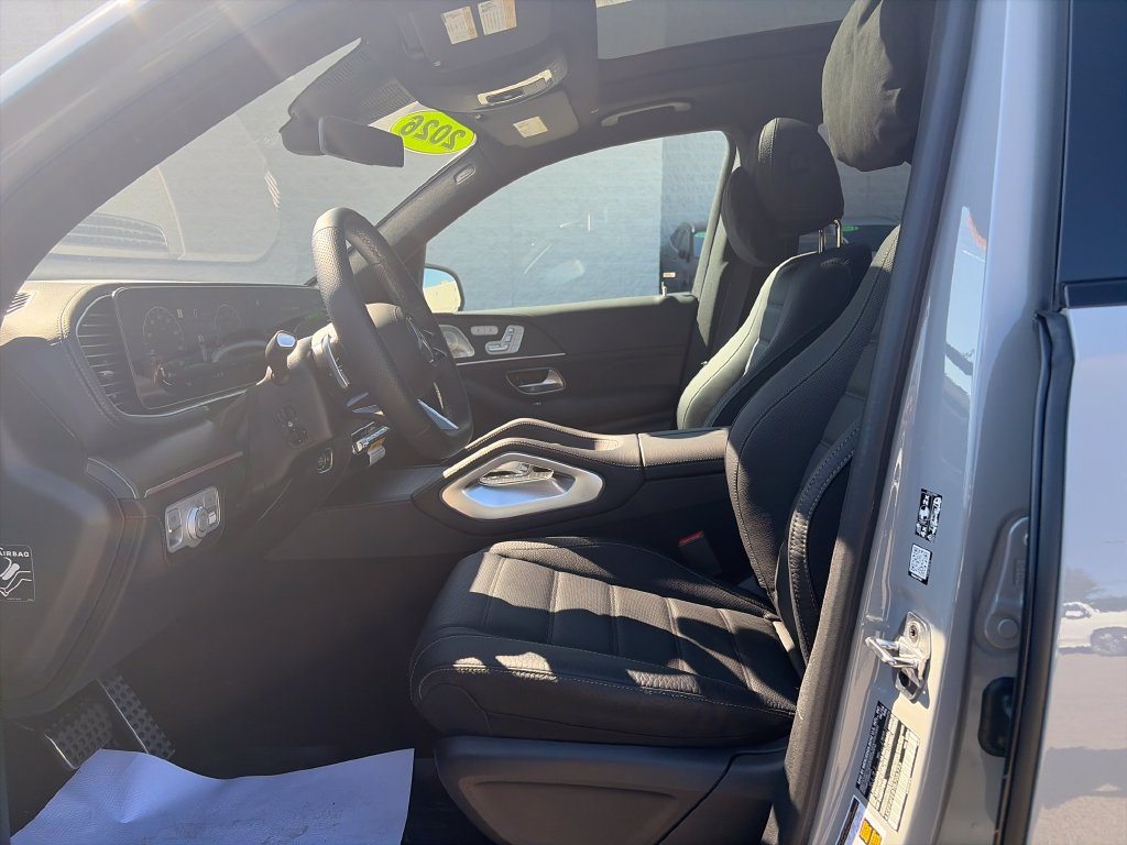 New 2026 Mercedes-Benz GLS 580 4MATIC image 18