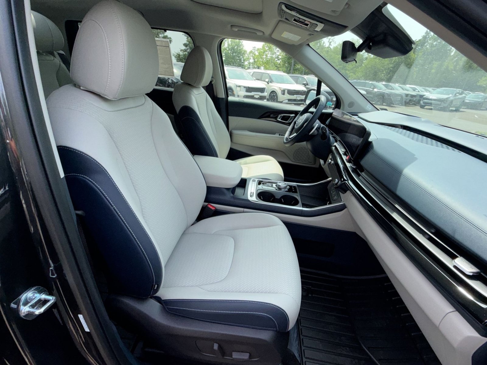 New 2026 Kia Carnival SX Prestige FWD image 27