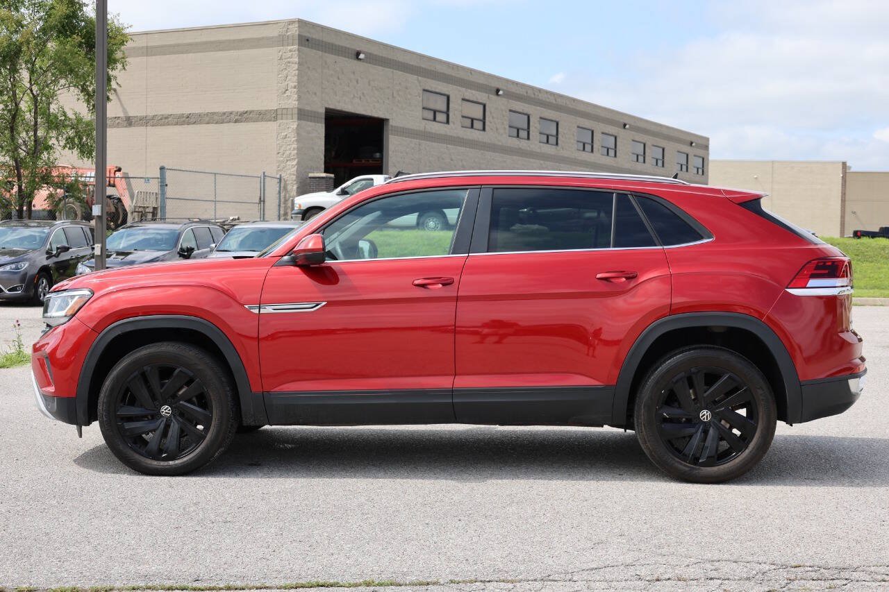 Used 2022 Volkswagen Atlas Cross Sport SE AWD/4WD image 8