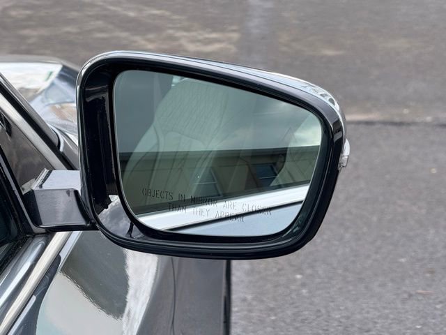 Used 2022 BMW 540i xDrive w/ Premium Package image 14