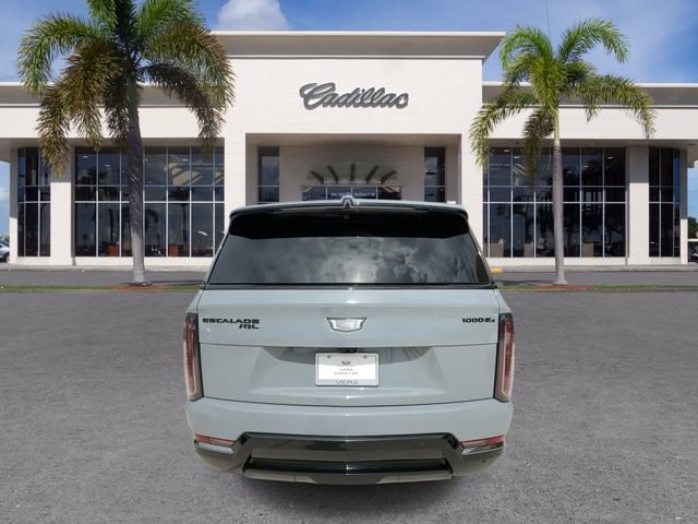 Certified 2026 Cadillac Escalade IQL Sport 1 w/ LPO, ONYX Package AWD/4WD image 12