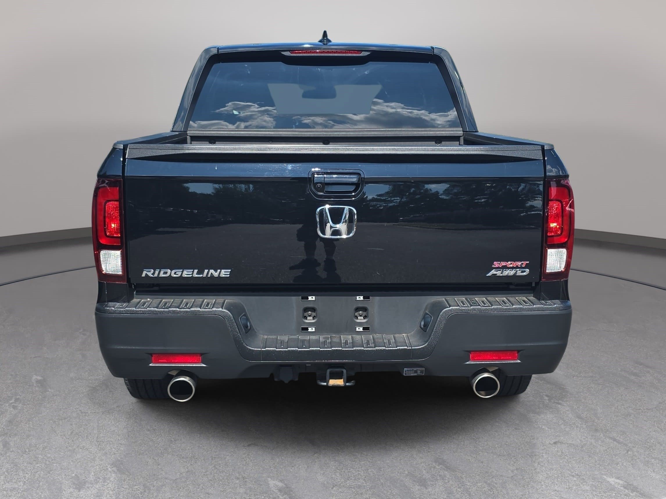 Used 2023 Honda Ridgeline Sport image 6