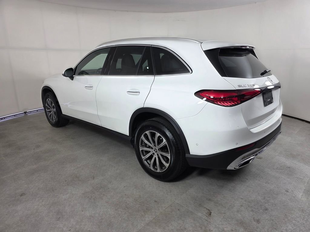 Certified 2025 Mercedes-Benz GLC 300 4MATIC image 6