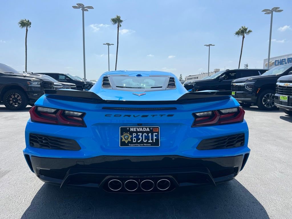 Used 2024 Chevrolet Corvette Z06 RWD image 6