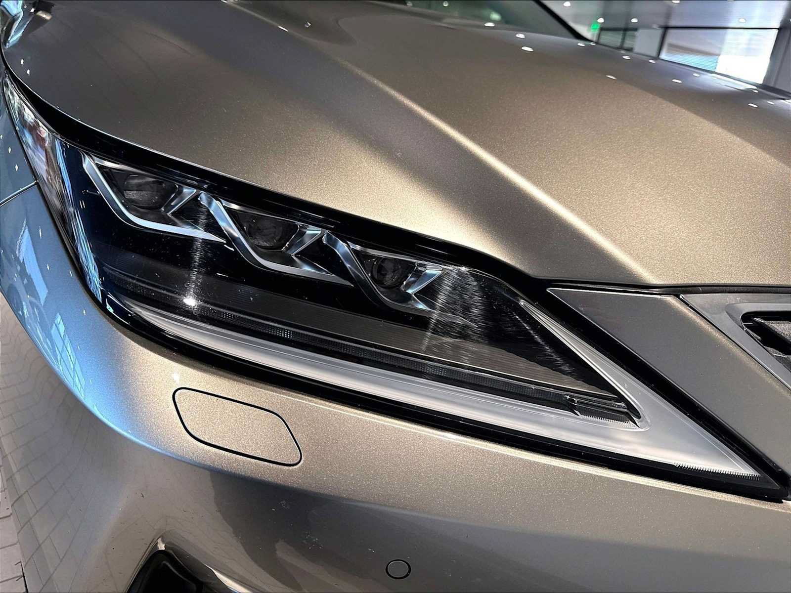 Used 2021 Lexus RX 350 AWD w/ Luxury Package image 16