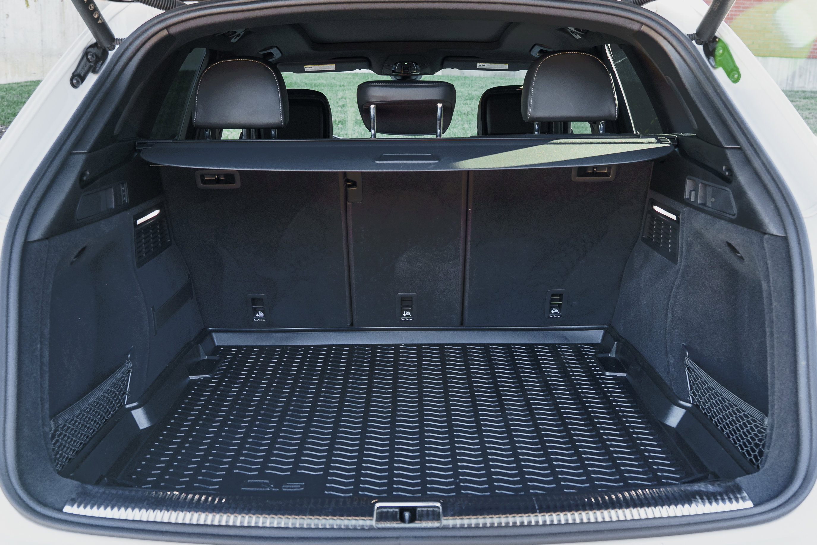 Used 2024 Audi SQ5 Prestige w/ Prestige Package image 29