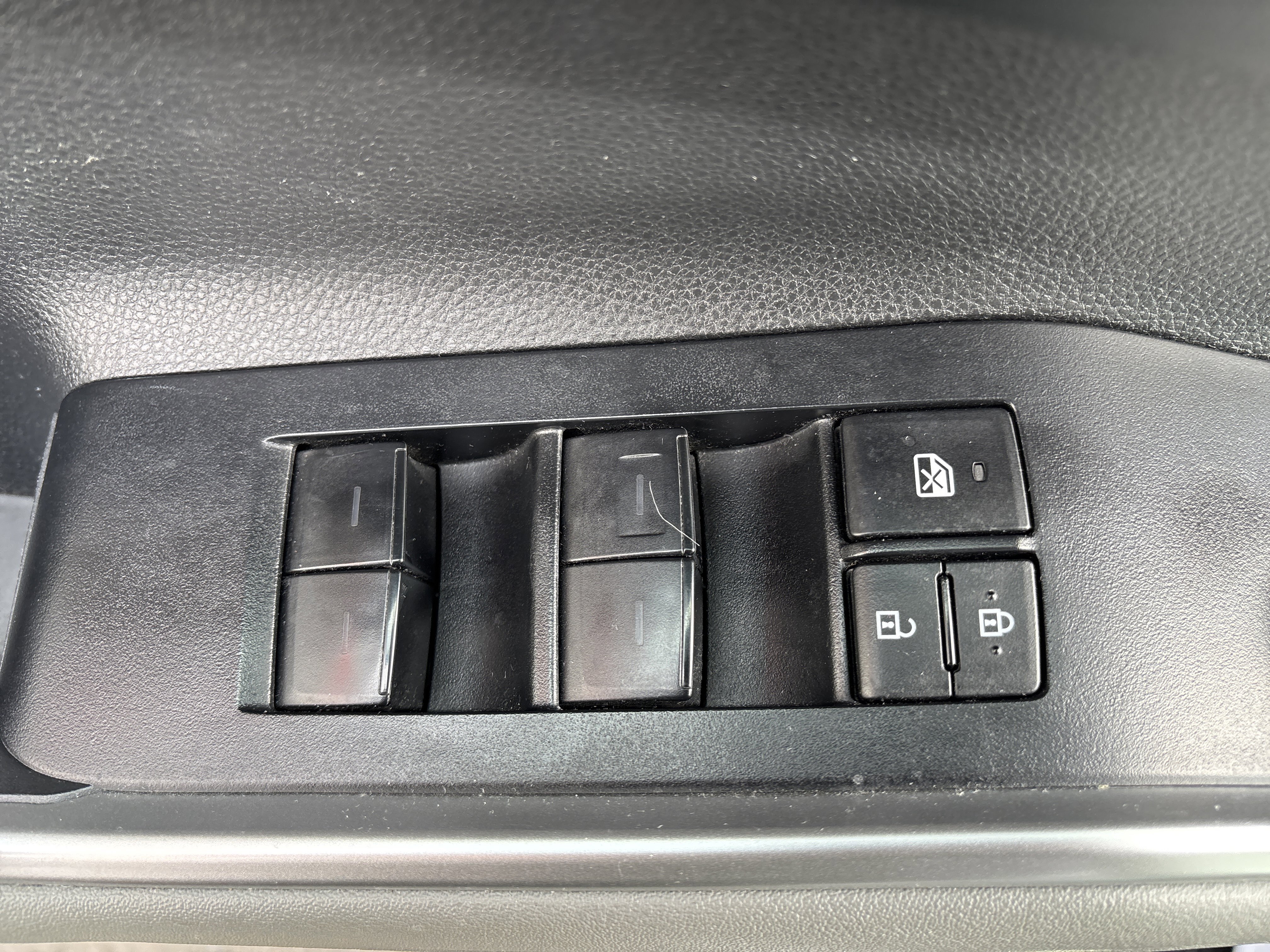 Used 2024 Toyota Highlander XLE image 18