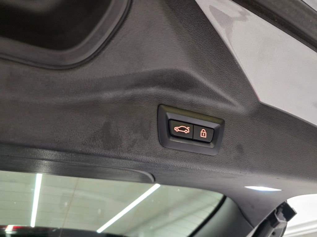 Used 2023 BMW X7 xDrive40i w/ Executive Package image 47