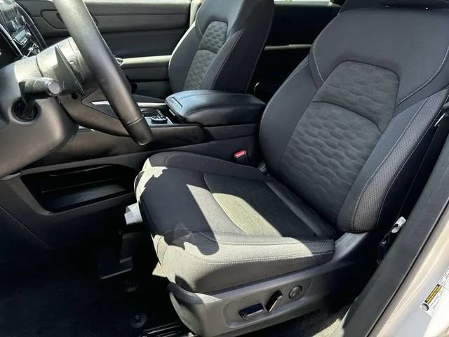 Used 2025 Nissan Pathfinder SV AWD/4WD image 34