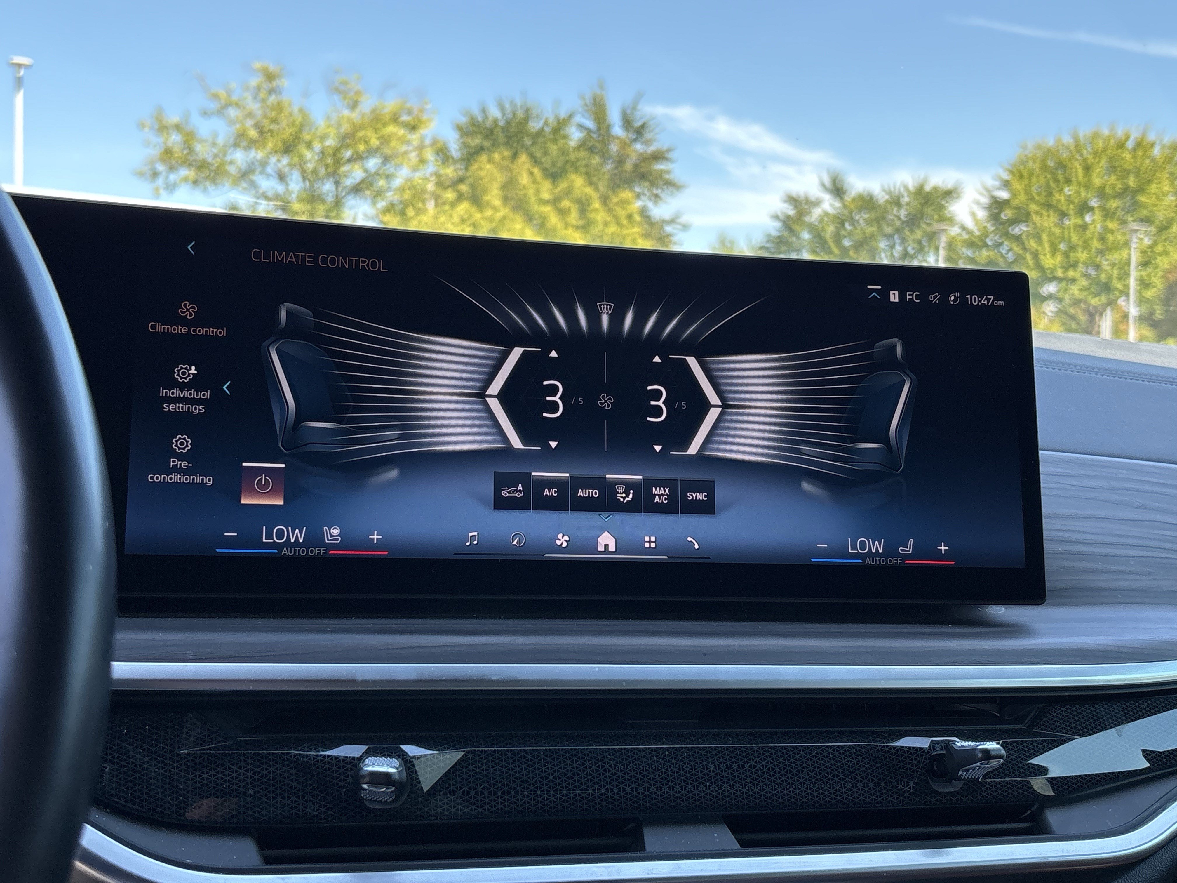 Certified 2024 BMW X5 xDrive40i w/ M Sport Package AWD/4WD image 25