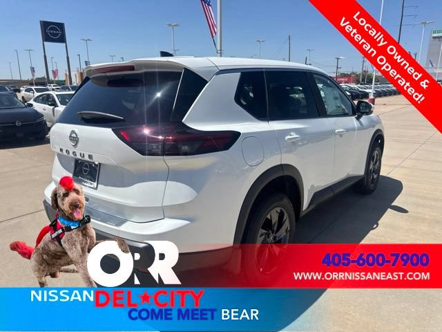New 2026 Nissan Rogue SV FWD image 5