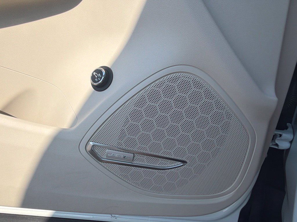 Used 2023 Buick Envision Avenir FWD image 15