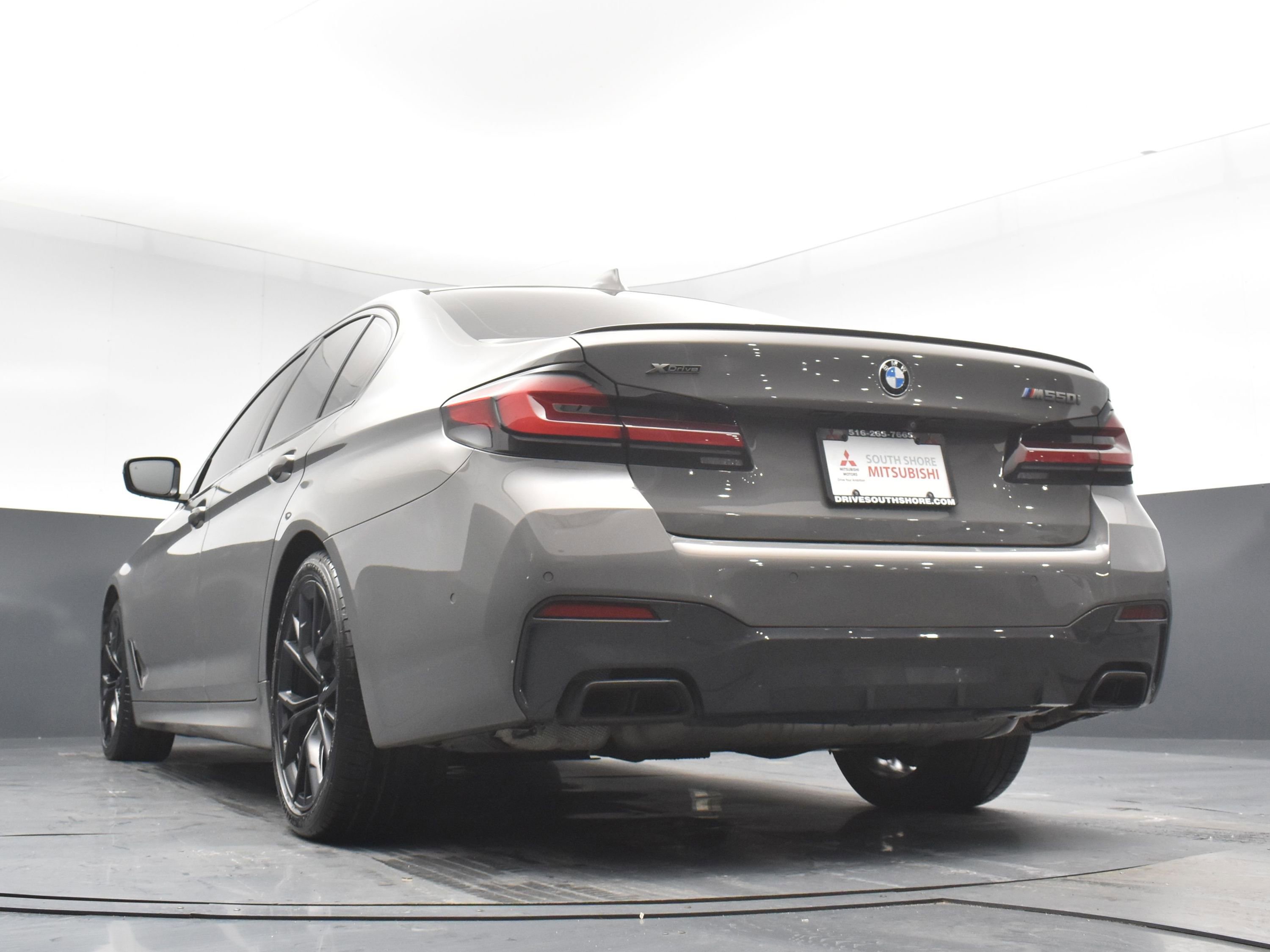 Used 2022 BMW M550i xDrive w/ Shadowloine Package AWD/4WD image 24