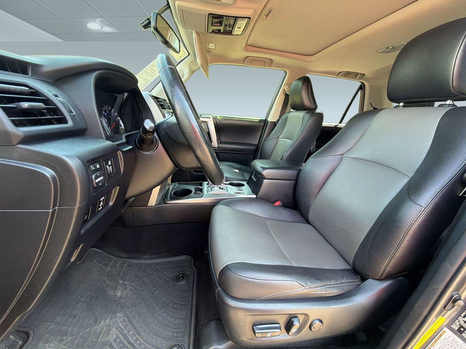 Used 2014 Toyota 4Runner SR5 Premium RWD image 4