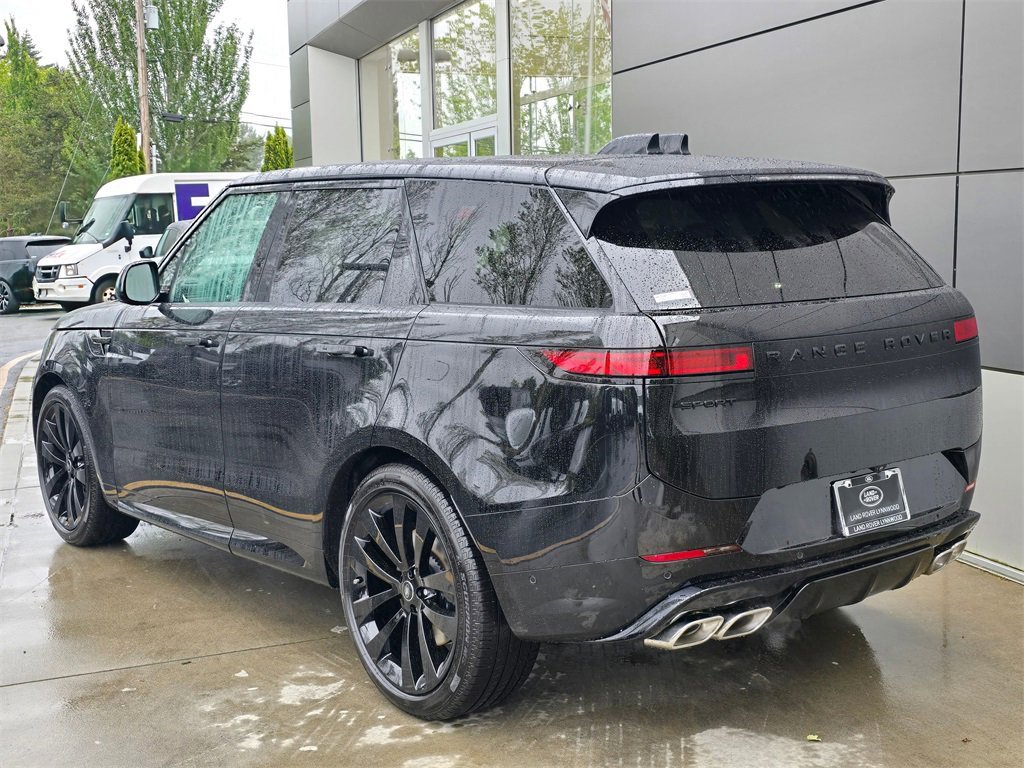 New 2025 Land Rover Range Rover Sport Dynamic SE image 5