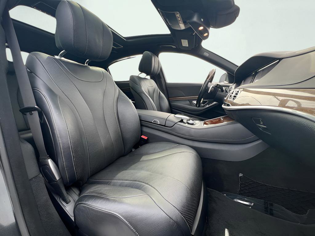 Used 2015 Mercedes-Benz S 550 4MATIC Sedan image 31