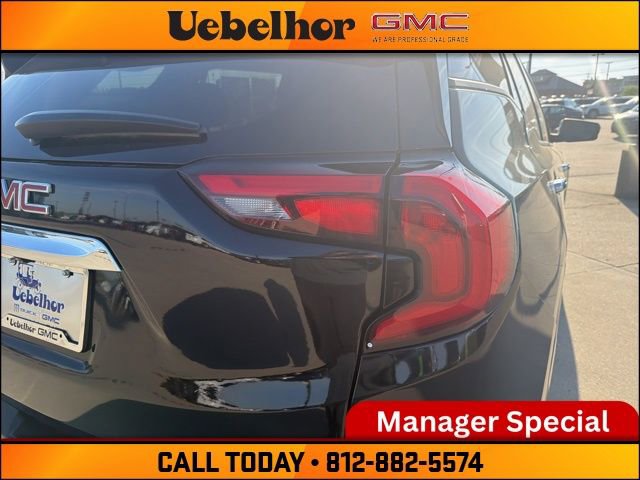 Used 2020 GMC Terrain Denali w/ Denali Premium Package FWD image 8