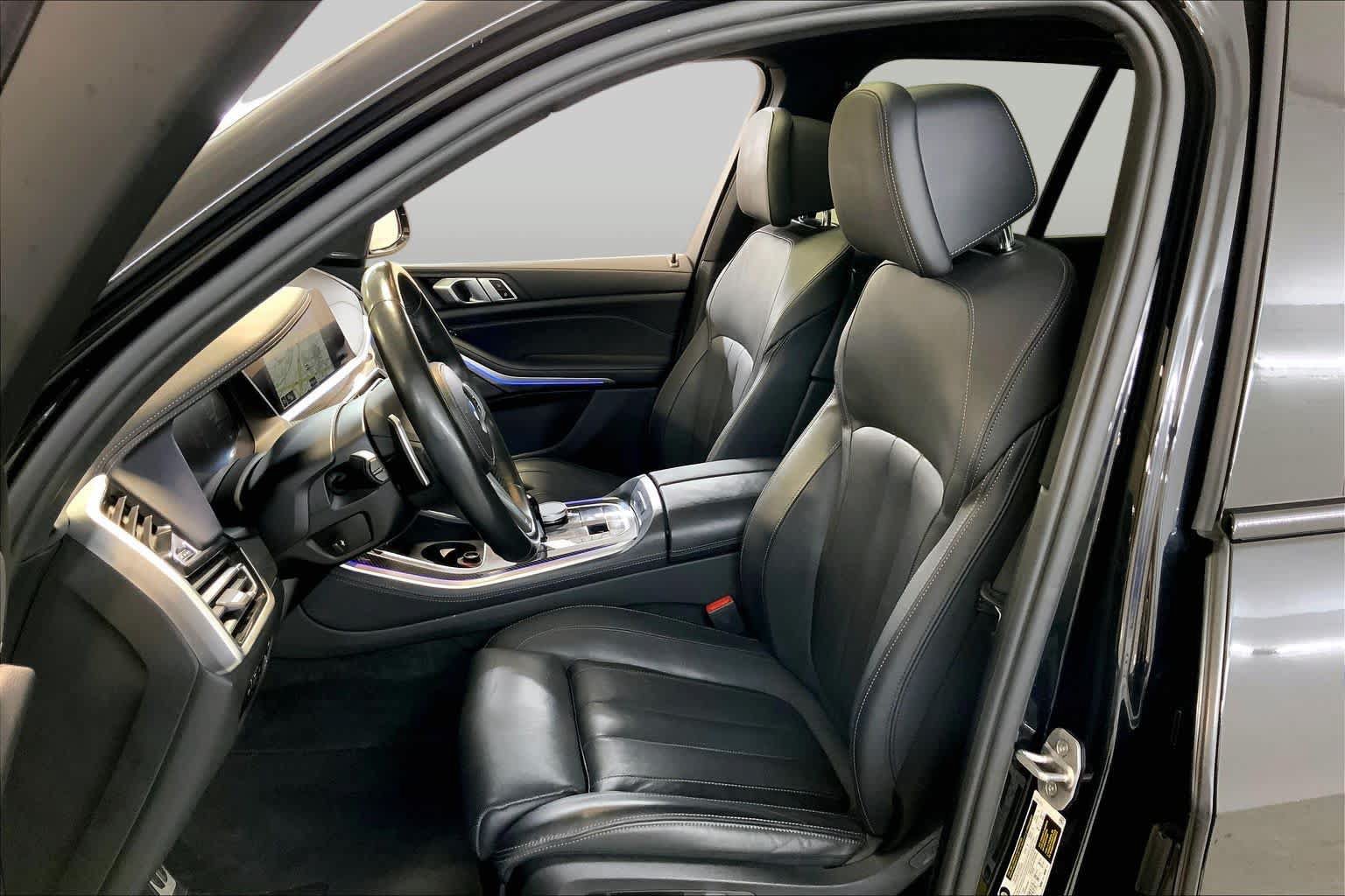 Used 2022 BMW X5 M50i w/ Premium Package AWD/4WD image 7