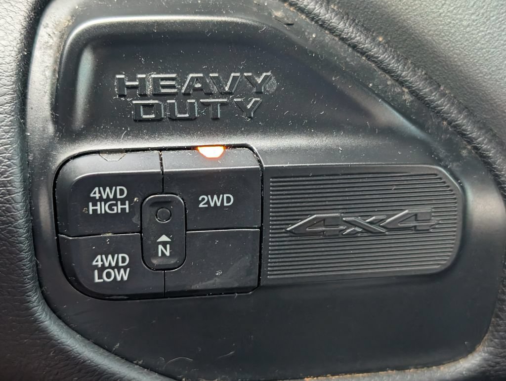 Used 2022 RAM 2500 Big Horn w/ Night Edition AWD/4WD image 19
