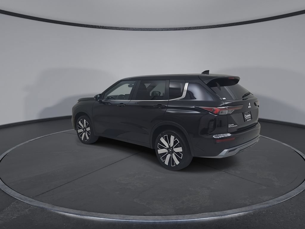 Used 2025 Mitsubishi Outlander SE FWD image 12