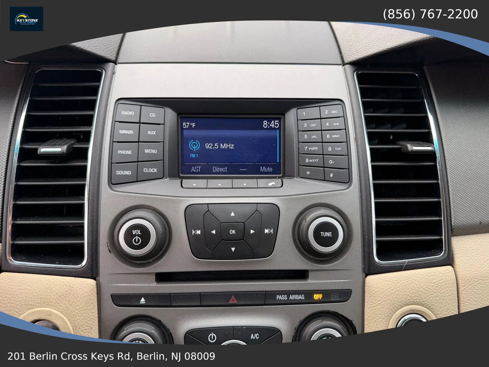 Used 2016 Ford Taurus SE FWD image 20