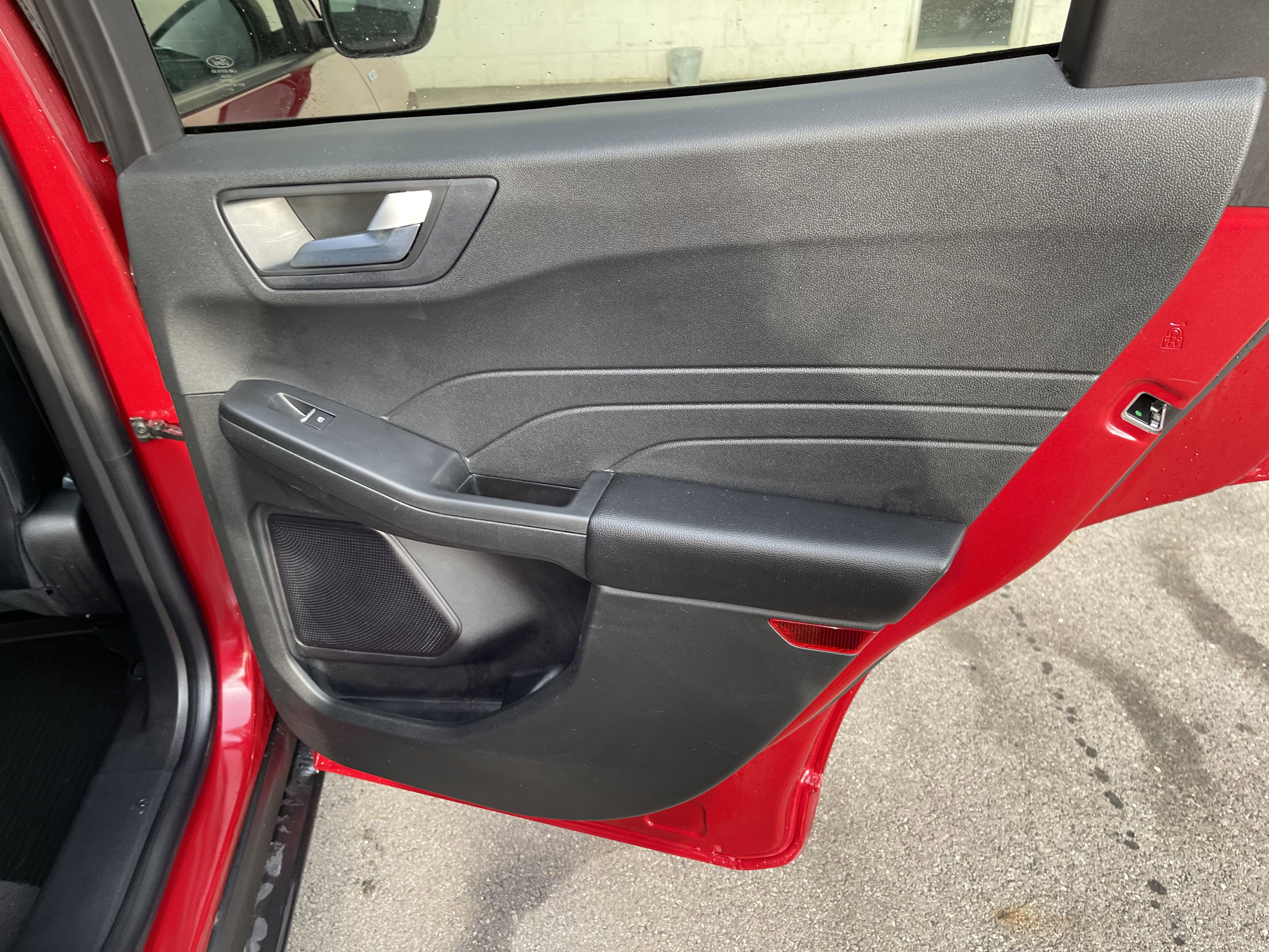 Used 2023 Ford Escape ST-Line image 30